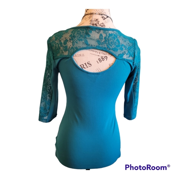 Guess Long Sleeve Lace Top - Picture 6 of 10